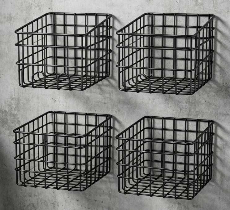 4-Piece Universal Suction Cup Shower Rack – Fits all shower heads, includes 36 hooks and a razor holder, no drilling required, detachable.